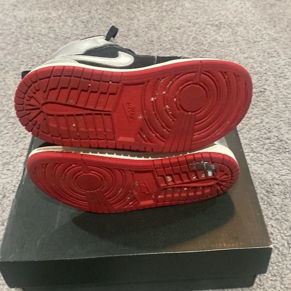 Jordan Retro 1 - Picture 5 of 6